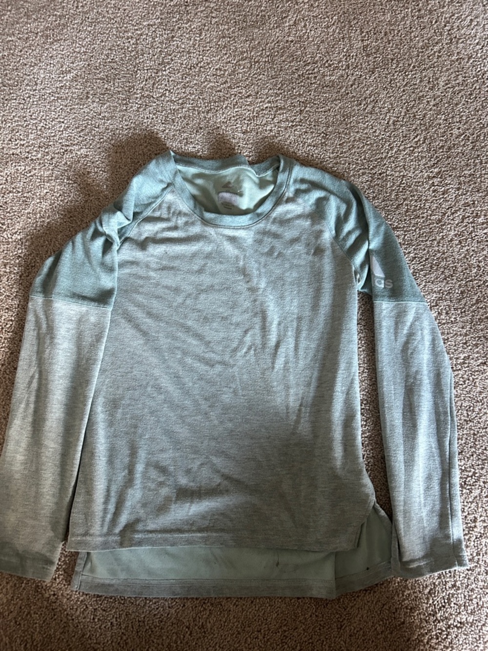 Size small adidas long sleeve